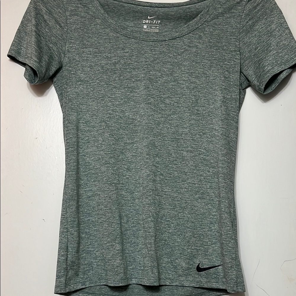 Nike Women's Gray Dri-FIT scoop neck t-shirt